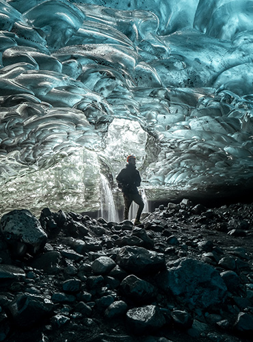 vatnajokull ice cave local guide